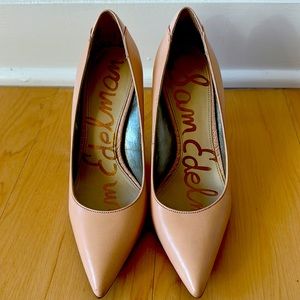 Sam Edelman pump